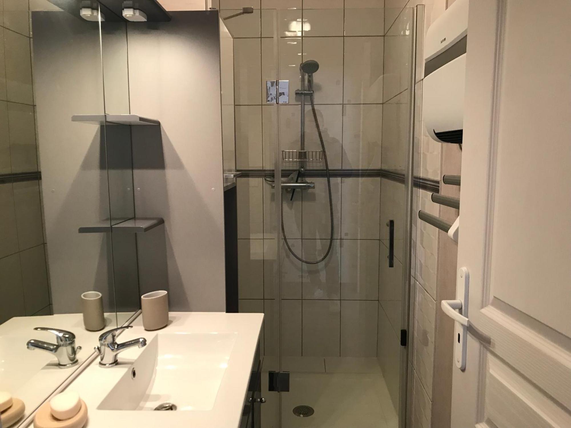 Apartamento Le Mombrun - Parking Prive - Hypercentre - Patio Interieur Vichy Exterior foto